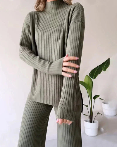 IVORY | CHICH TURTLENECK TWO PIECE