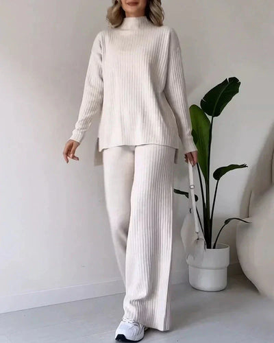 IVORY | CHICH TURTLENECK TWO PIECE
